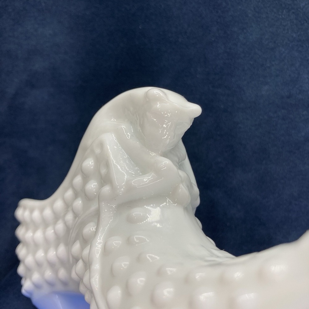 Vintage Fenton Milk Glass Hobnail Cat Head High Heel Shoe Slipper - Picture 5 of 7